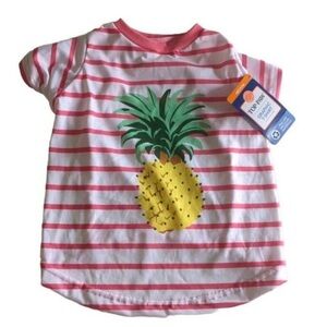 Size medium pineapple, tea, shirt for dog.